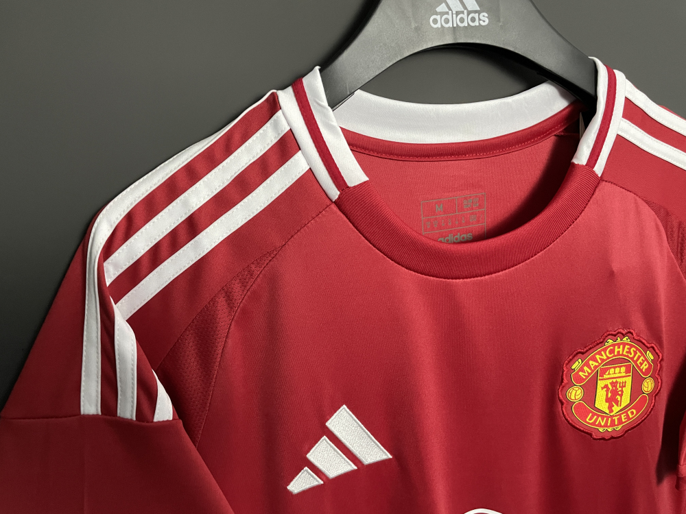 2425 Manchester United's home game is red S-4 XL