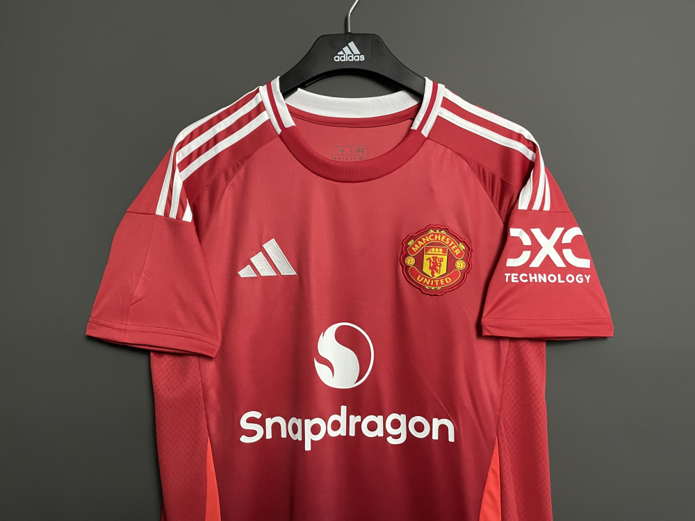 2425 Manchester United's home game is red S-4 XL