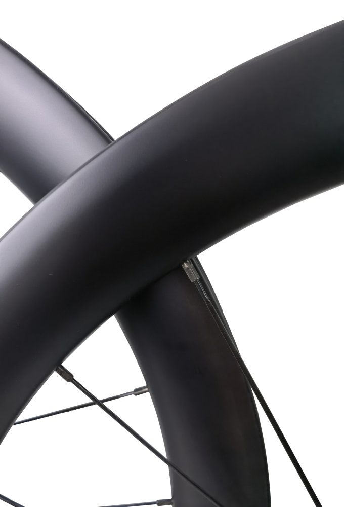 700C tubeless 50mm depth 28 mm internal width disc brake gravel bike carbon wheelset with DT180 hubs