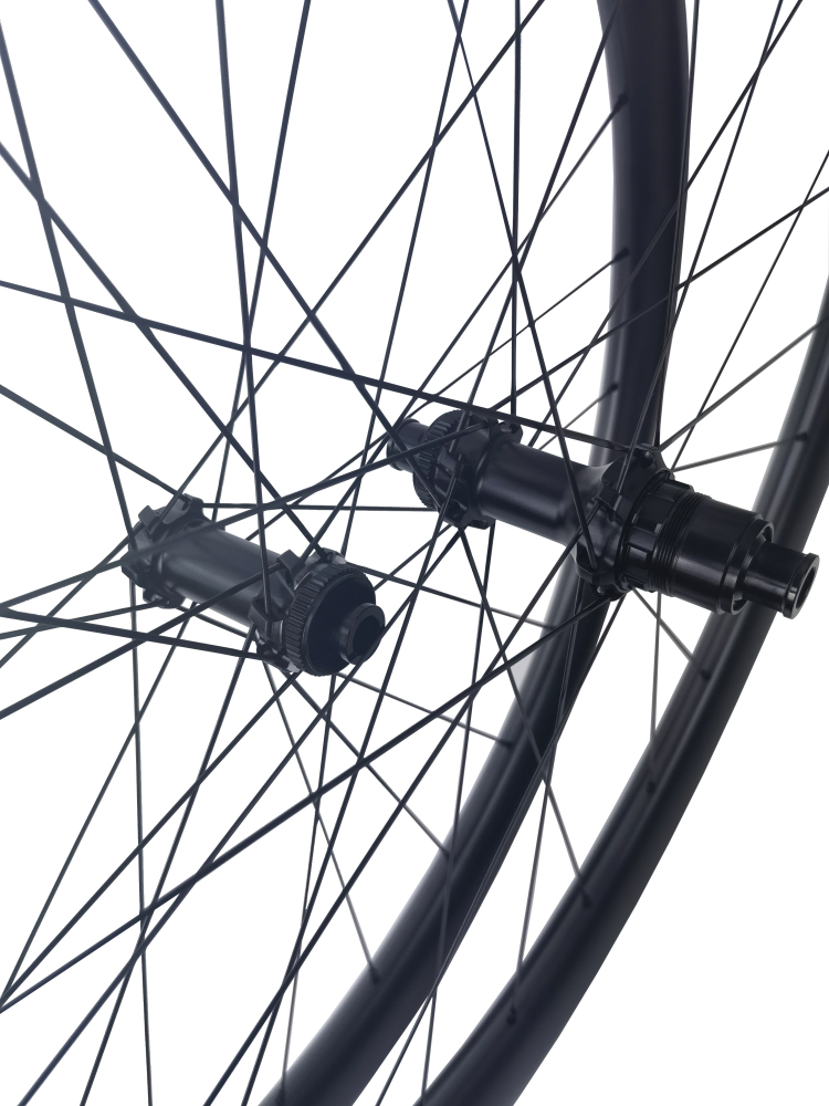 Carbon Speed  700C clincher tubeless ready 26 mm internal width disc brake road/gravel bike carbon wheelsets