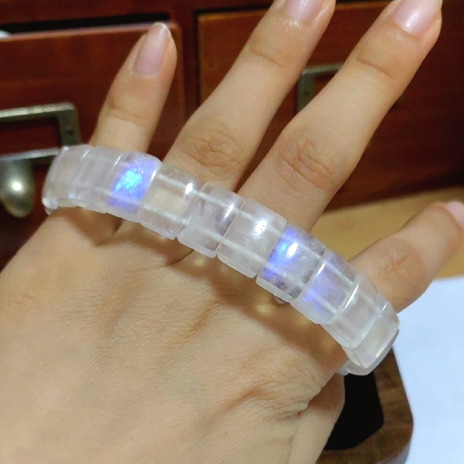 Moonstone Bracelet,Passion And Positive Energy Gemstone Bracelet,Gemstone bracelet for women,Spiritual Gemstone bracelet for men