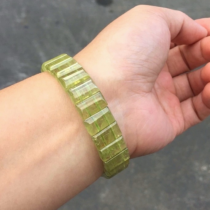 Natural Tasvorite bracelet, Green Garnet Gemstone Bracelet,Healing,Keep Healthy,Good Lucky,Bracelet for women,Men Jewelry Gift