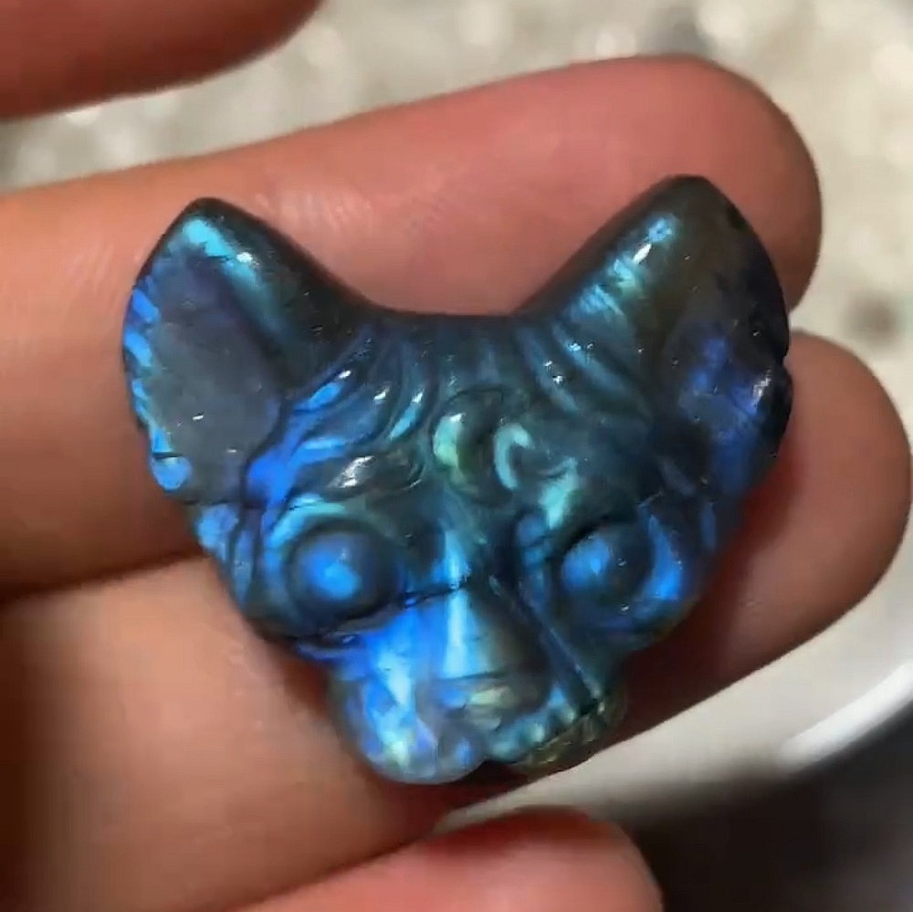 Flashy labradorite Cat pendant,  Labradorite Sphynx Cat Pendant For Jewelry Design -23x21x7