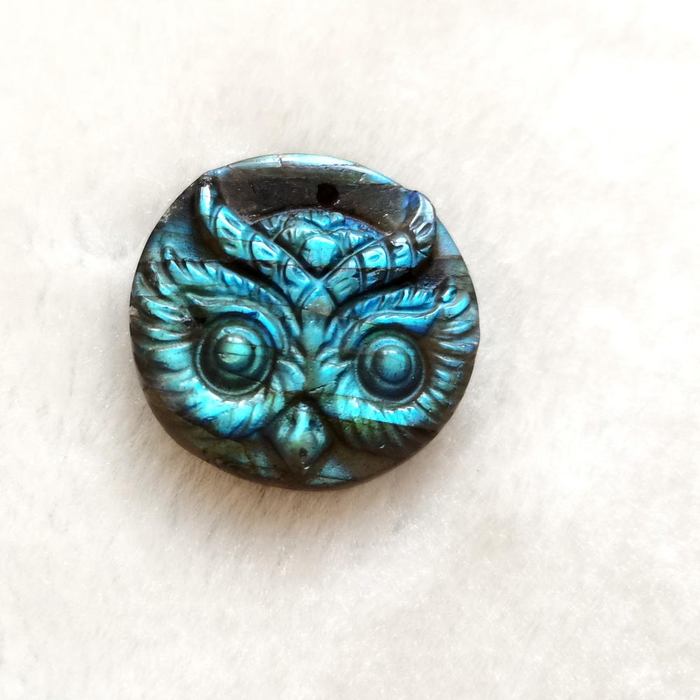 Flashy labradorite owl pendant, Labradorite owl Pendant For Jewelry Design
