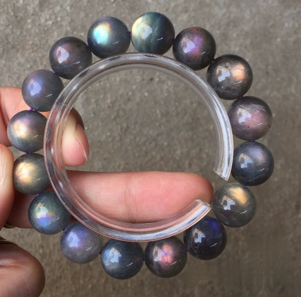 13MM Purple Labradorite Beaded Bracelet, High Flash Labradorite and Absolutely Stunning, Rare Statement Bracelet