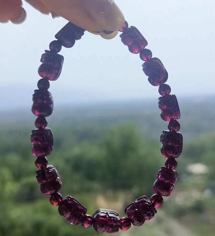 Rare! AAA Garnet bracelet,Pixiu Carved Gemstone Bracelet ,jewelry gift for her