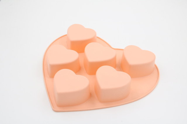 قالب الكعك المصنوع من السيليكون | قالب الكعك على شكل قلب BM028