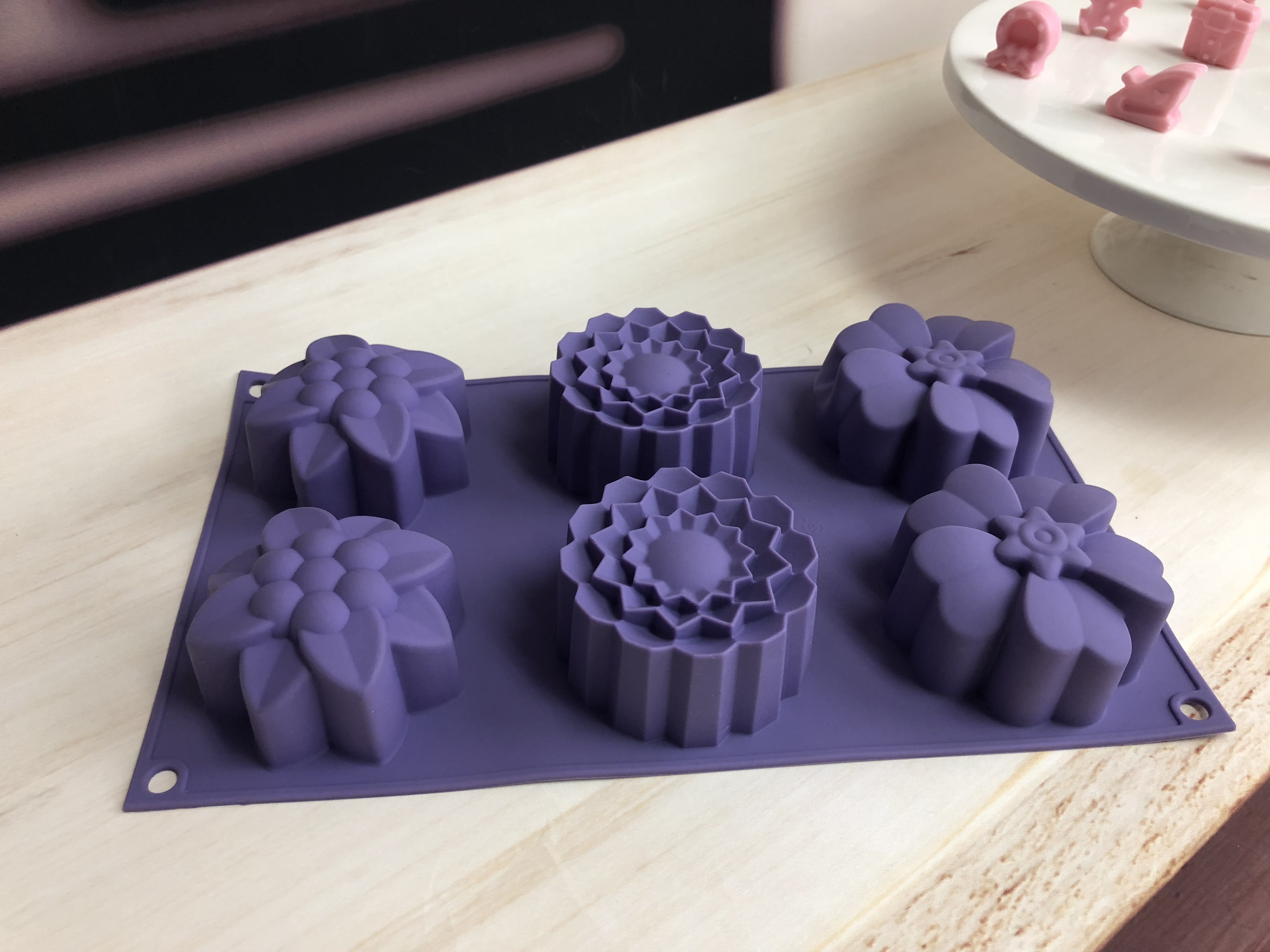 BM056 6 Cup Flower Cake Mould | silicone cake mould