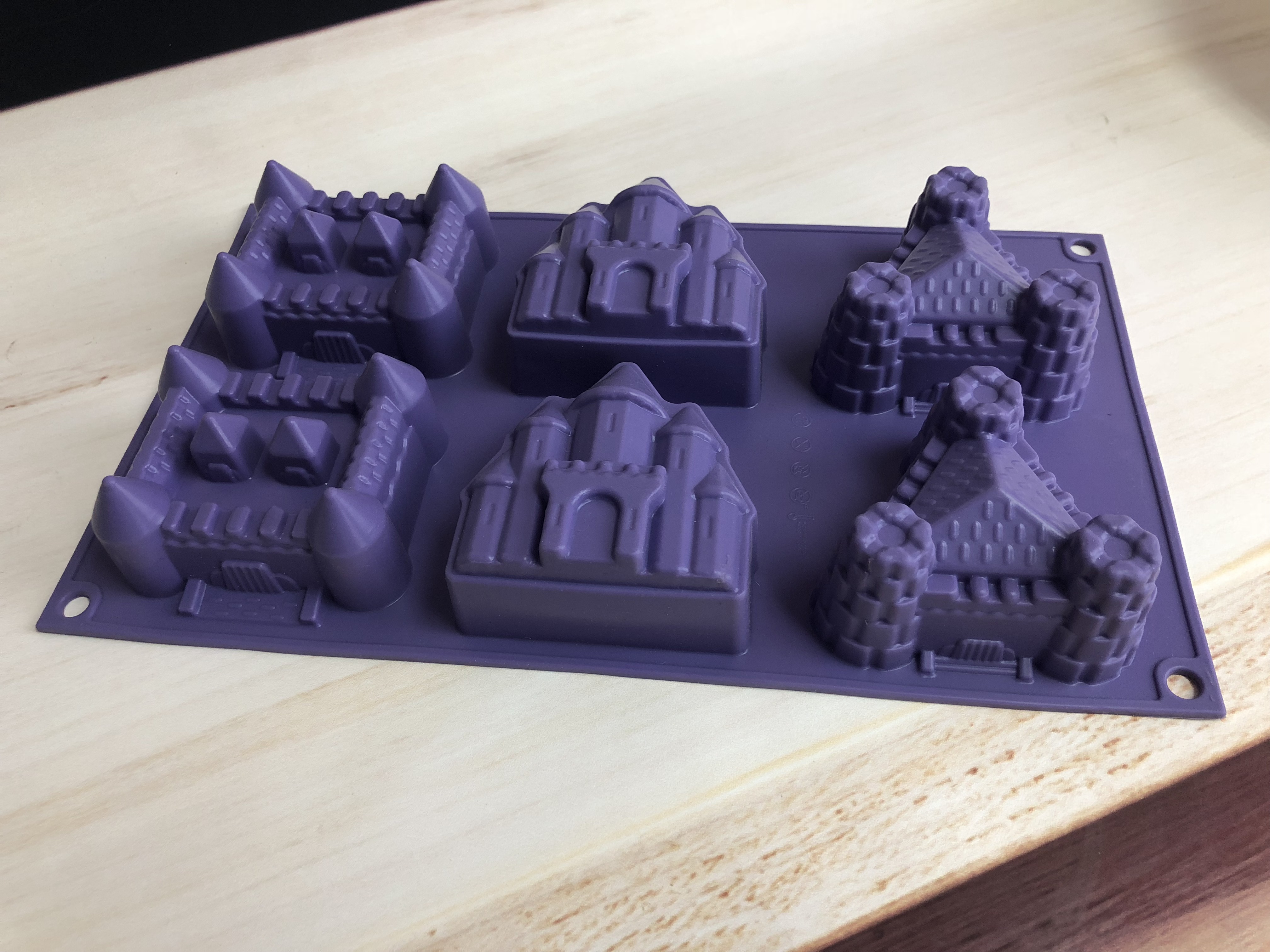 BM062 Pentagon muffin mould | silicone muffin mold