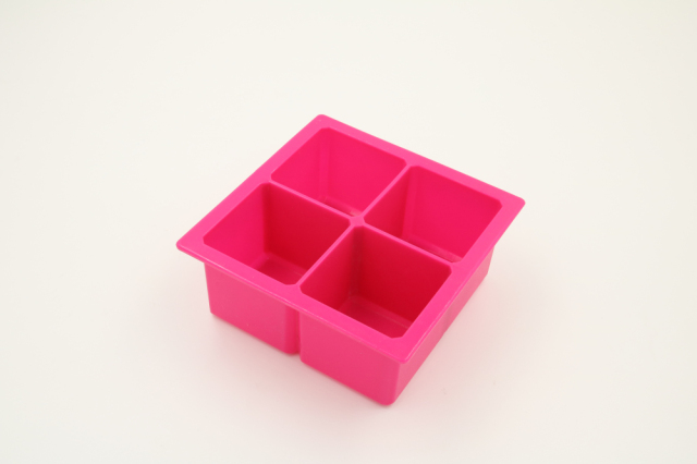 صينية مكعبات الثلج المصنوعة من السيليكون | IC049 صينية مكعبات الثلج ذات 4 تجويف
