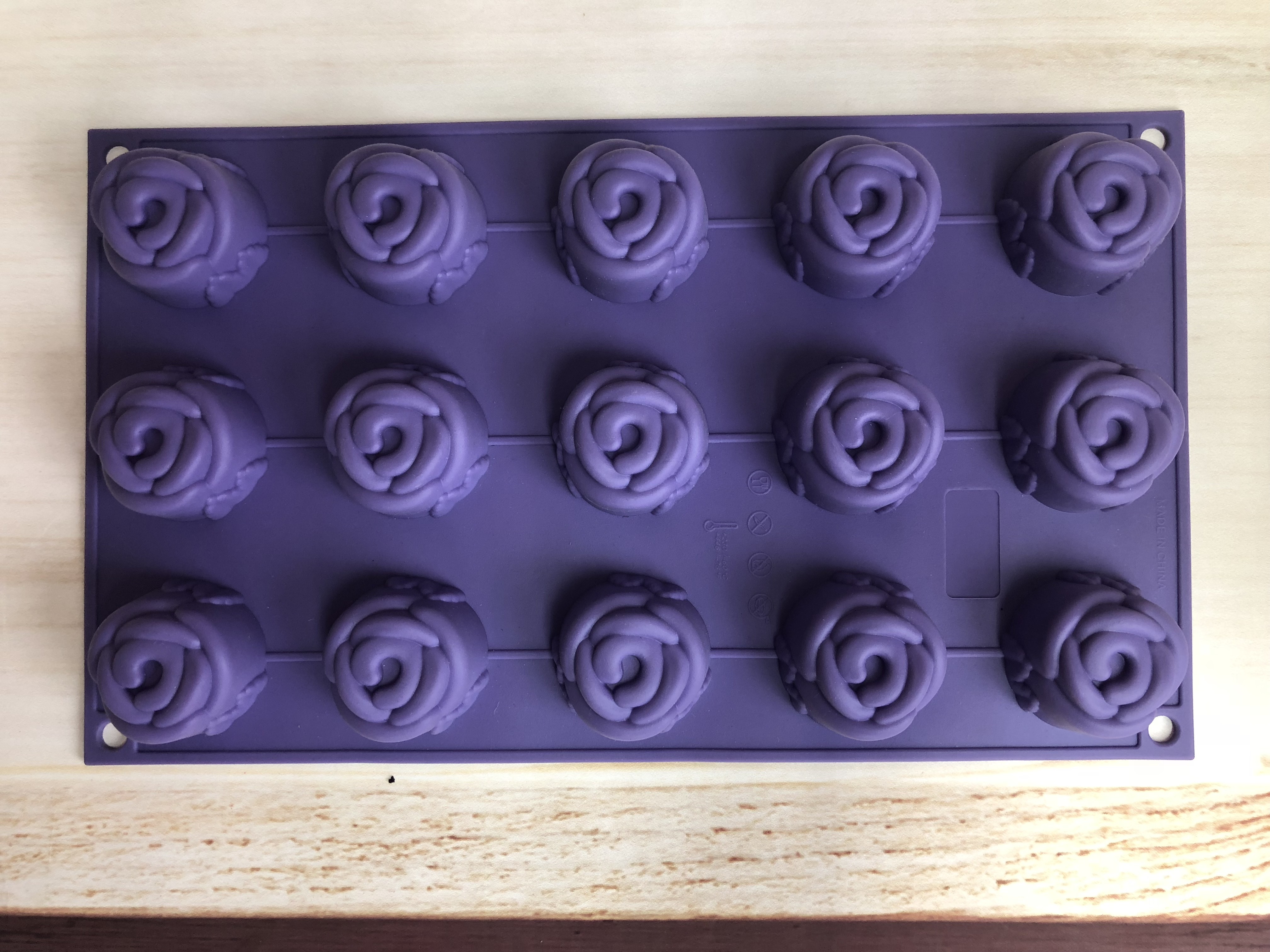 Moule à gâteau en silicone IC006 Rose