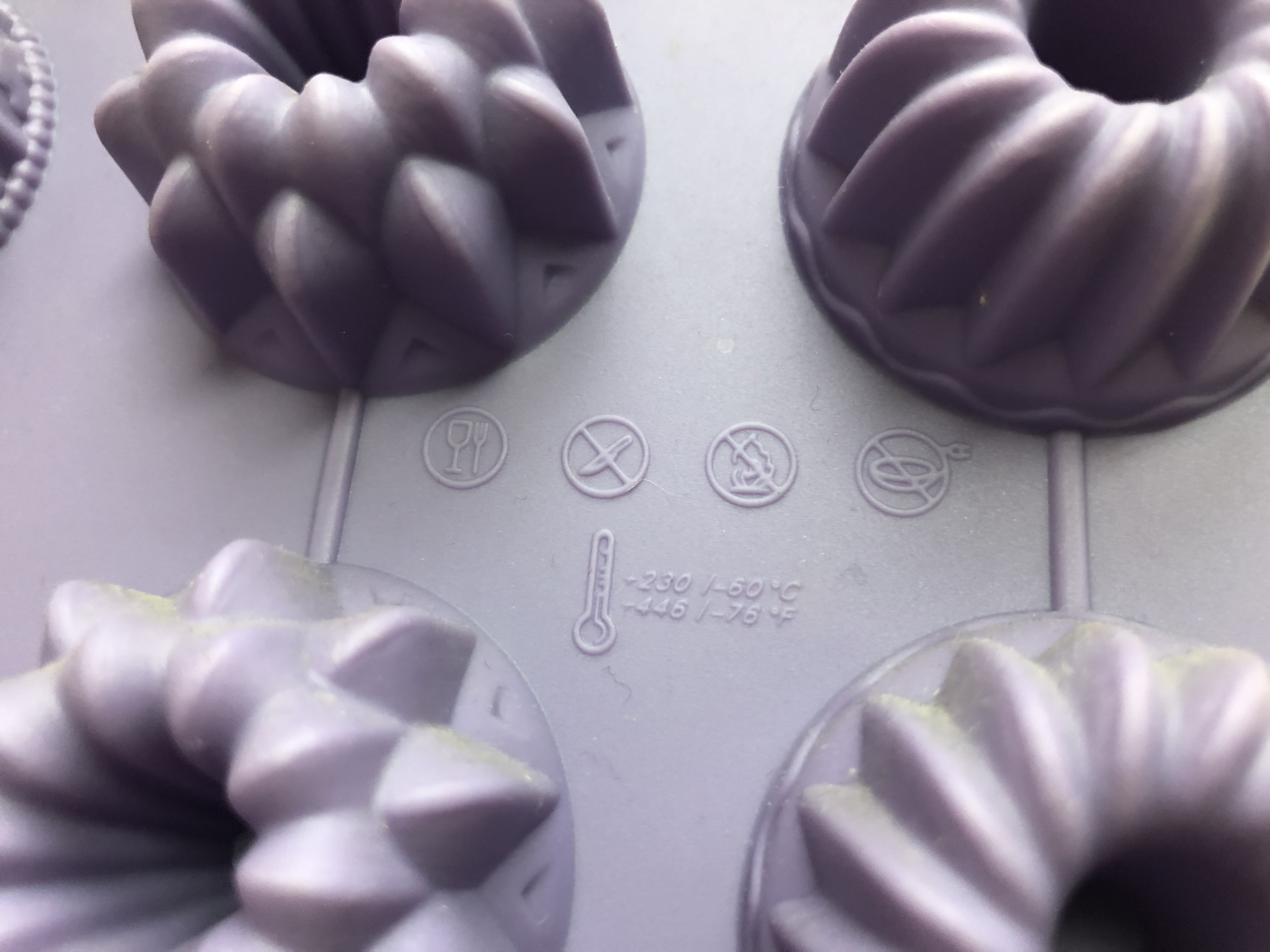 silicone muffin mold | IC011 Flower Mufifn mould