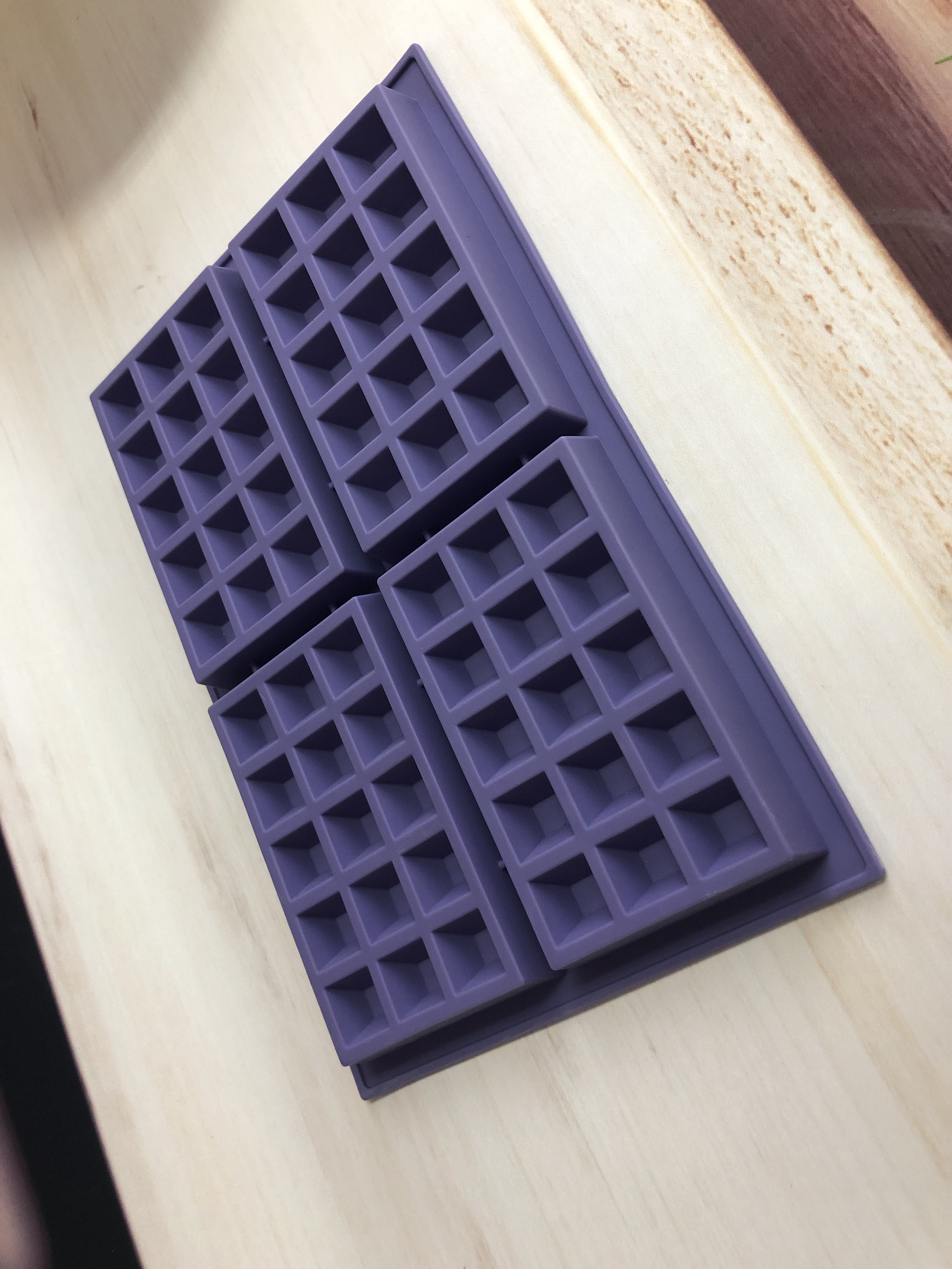 BM081 Standard Waffle Cake Mould | silicone cake mould