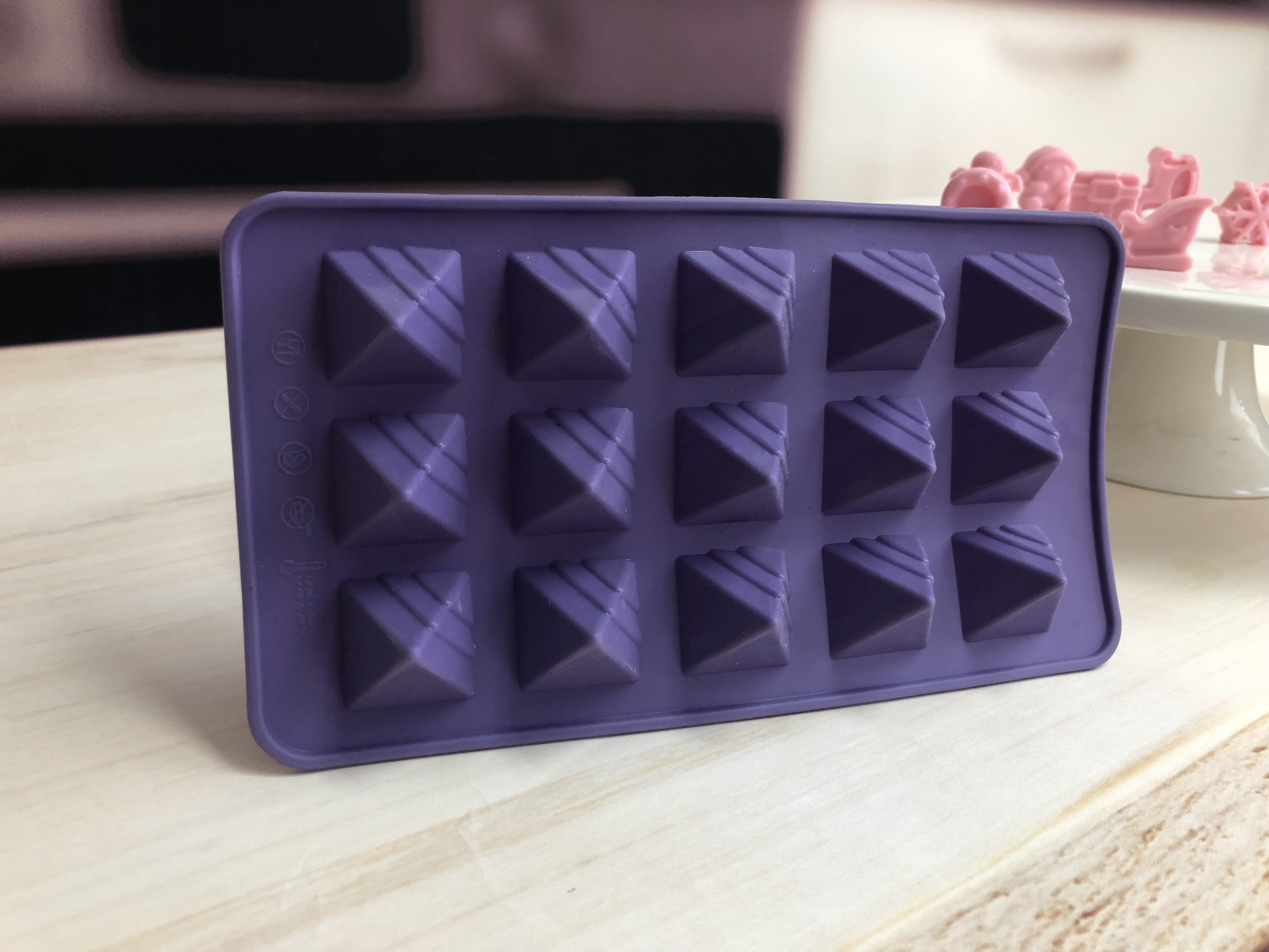 silicone mold | IC009 Pyramid chocolate mould
