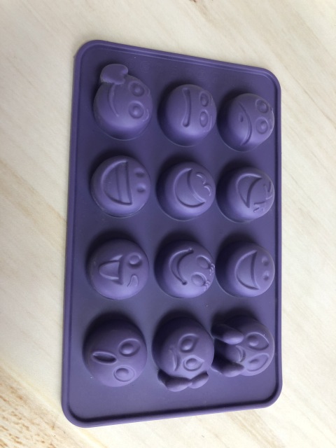 silicone chocolate mould | IC047 Emoji chocolate mould