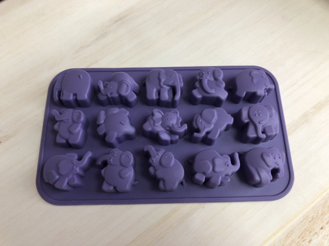 قالب شوكولاتة سيليكون | صينية فيل صغير IC021