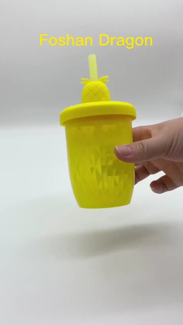 Ensemble de gobelets en forme d'ananas TT095, TT083, TT108 et UT131 | gobelets en silicone avec couvercles