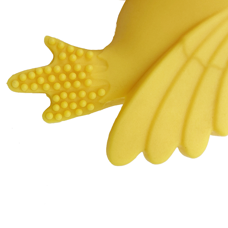 BT018  Silicone teether in Chick shape