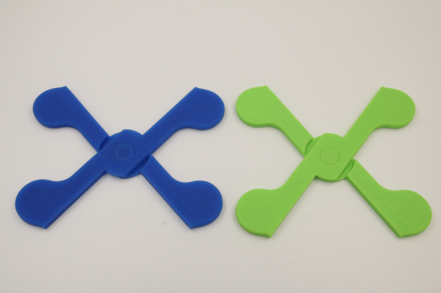 HI032 حامل ثلاثي على شكل عظمة | أشكال قوالب الثلج المصنوعة من السيليكون