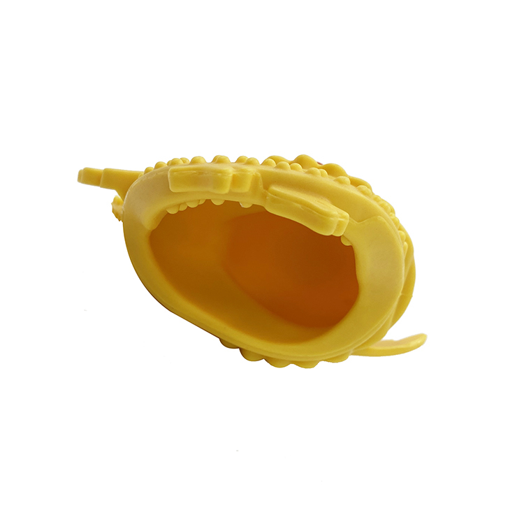 BT018  Silicone teether in Chick shape