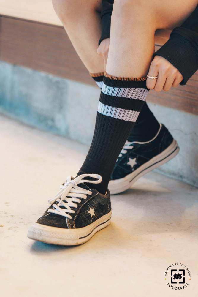 YOYOSKATE Escape Socks for Rollerblading / Skating Ankle High
