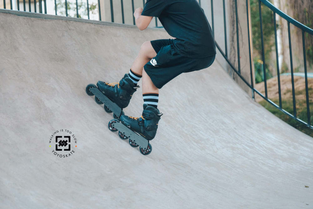 YOYOSKATE Escape Socks for Rollerblading / Skating Ankle High
