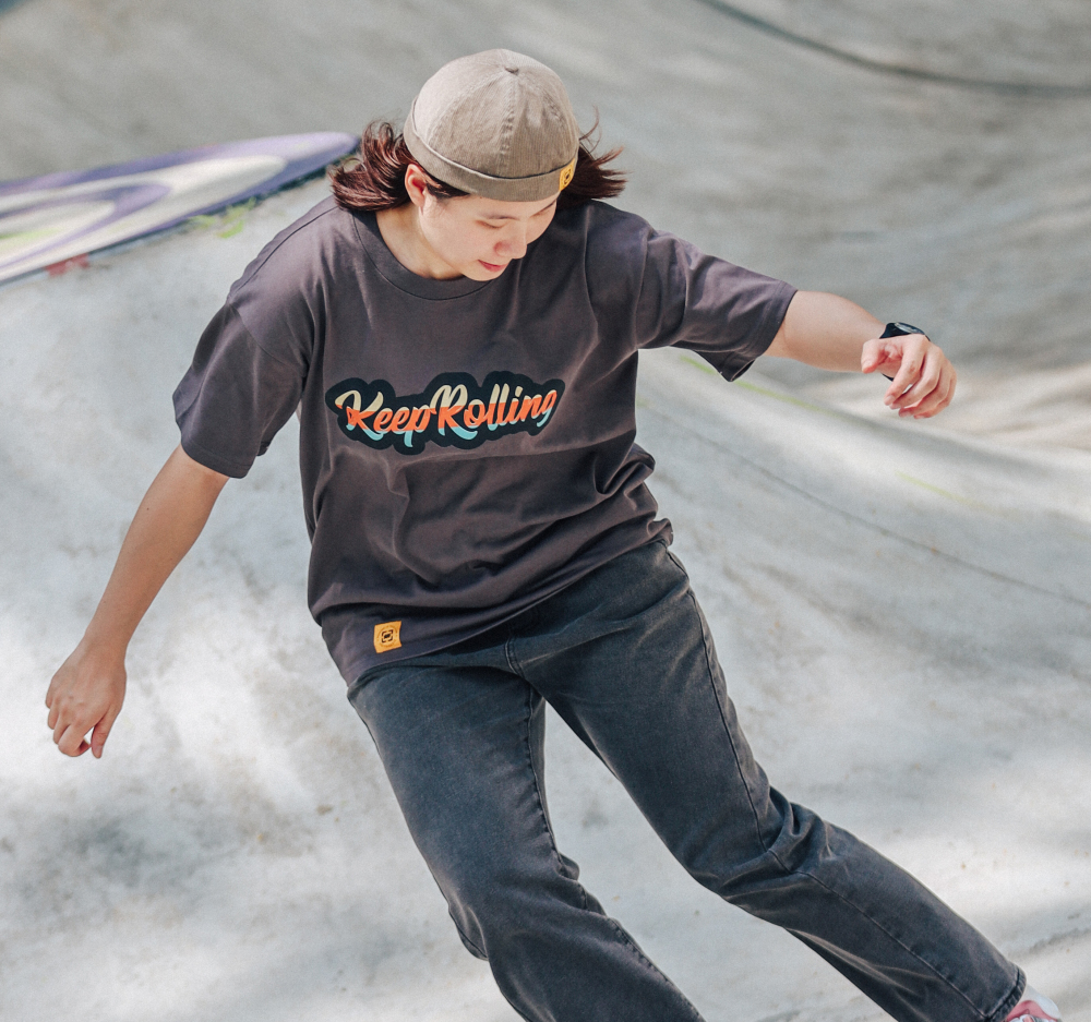 'Keep Rolling' Tee