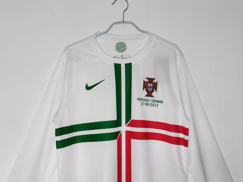 retro 2012-13 Portugal away long sleeve retro football jersey Fan version