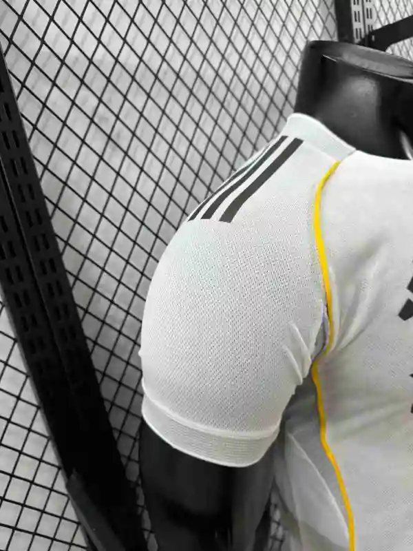 Player Edition 2025-26 Real Madrid Home Football Jersey
