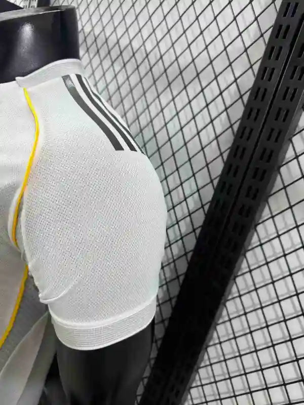 Player Edition 2025-26 Real Madrid Home Football Jersey
