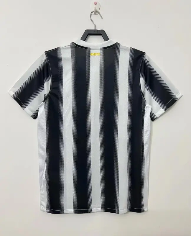 2011-12  Juventus Retro Jersey Home