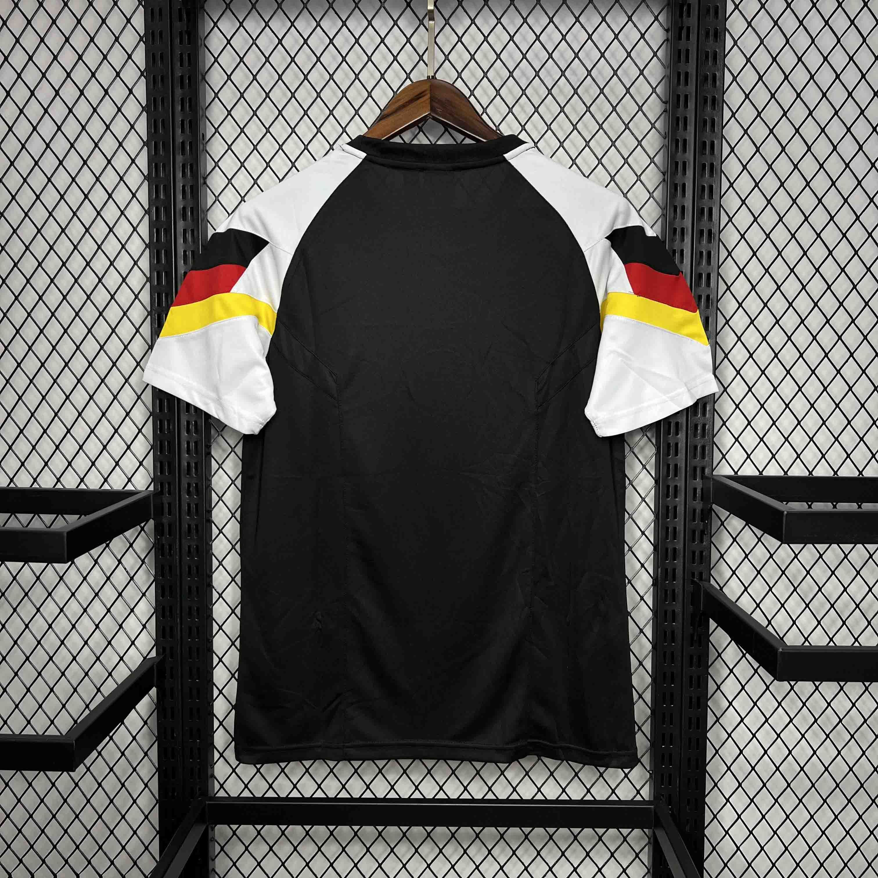 24-25 Germany pre-match training uniform