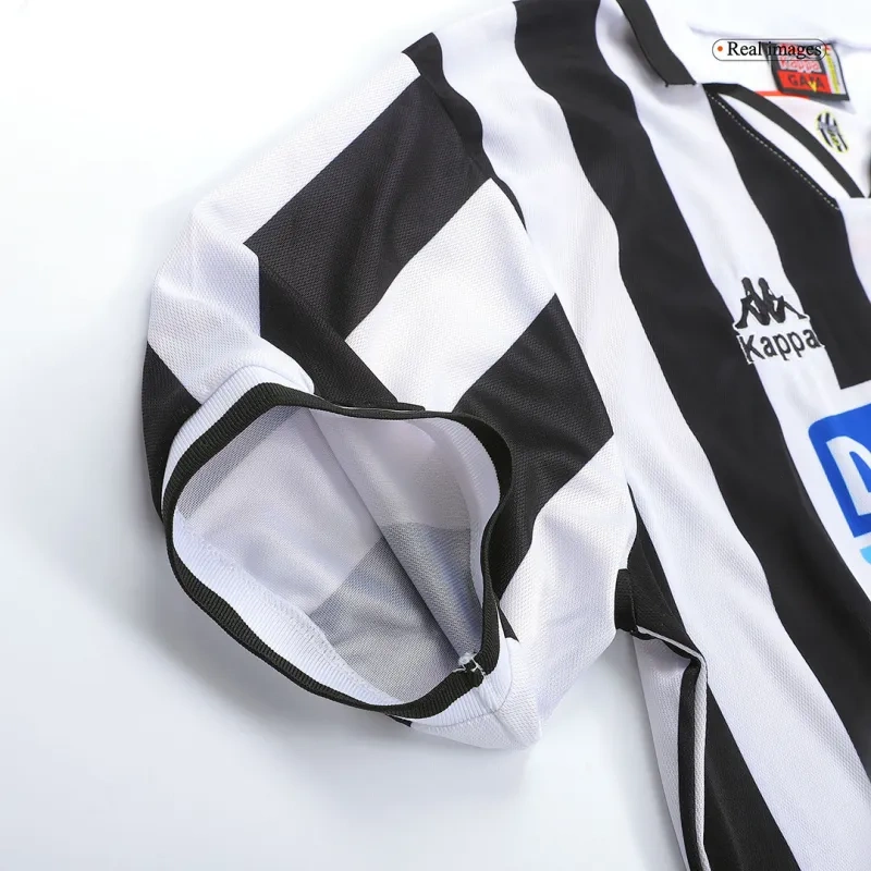 1994-95  Juventus Retro Jersey Home