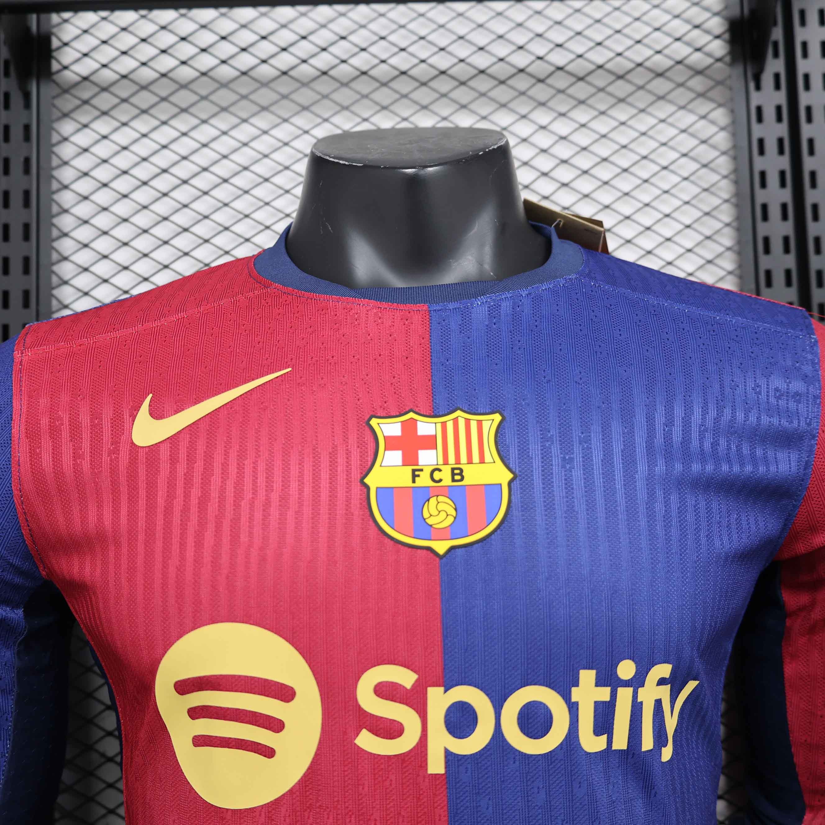 24-25 Barcelona Home Player Version Long sleeve Soccer Jersey