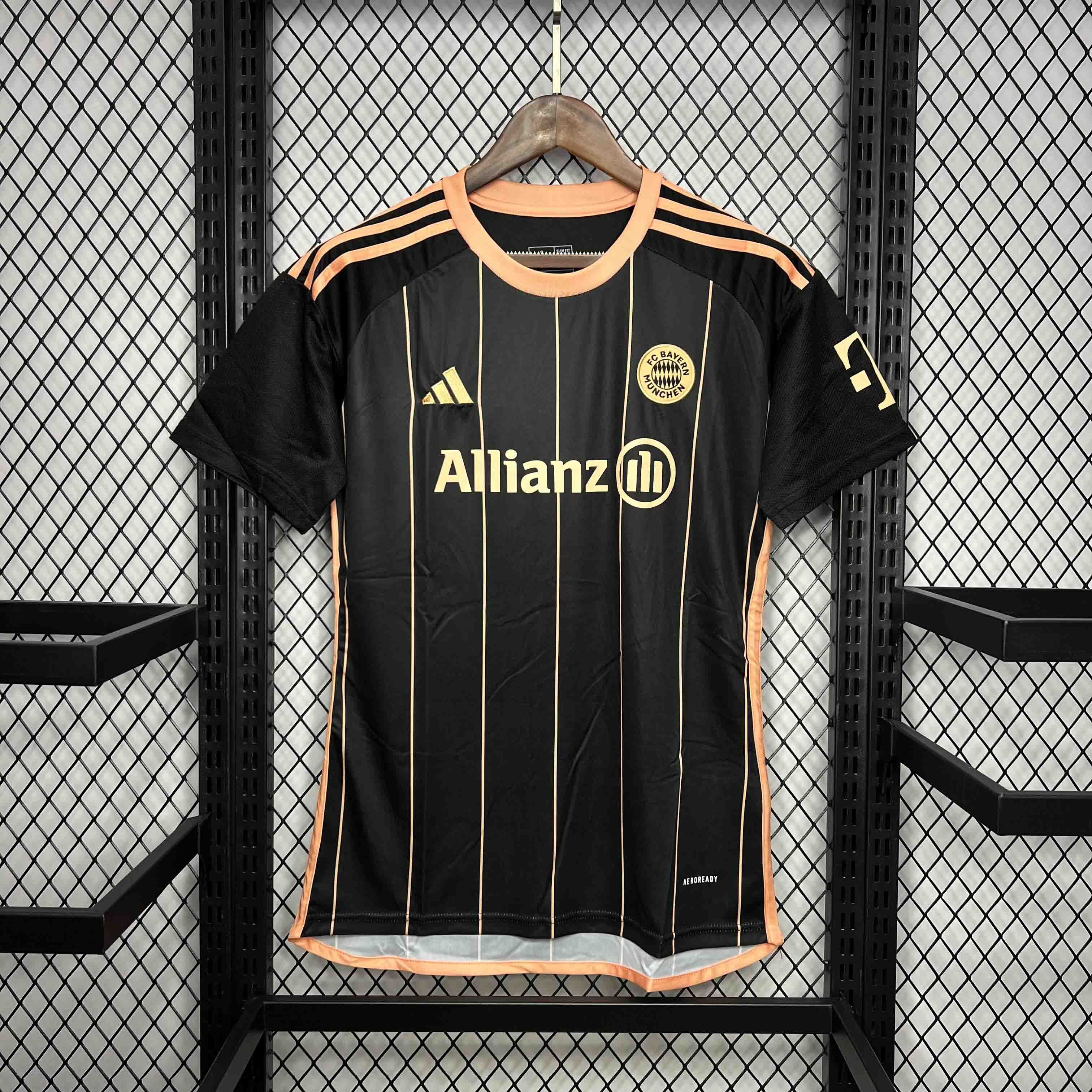 24-25 Bayern Munich Special Edition Black Kit Soccer Uniform Jerseys