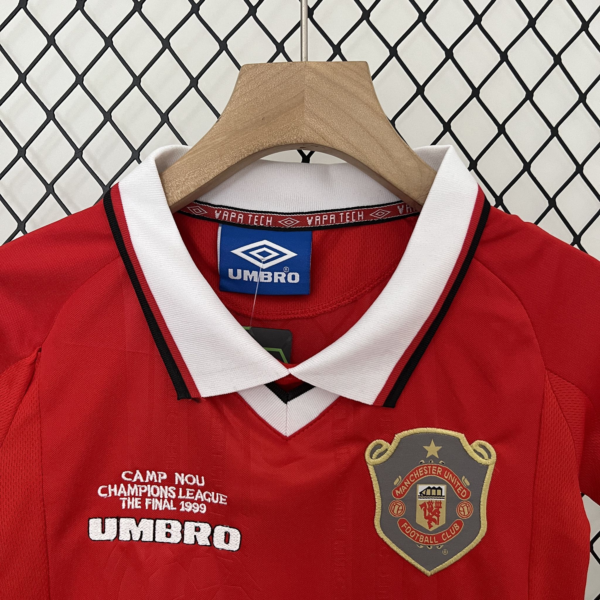 Manchester United 99-00 Home Retro Kid Kits Youth Apparels Jersey