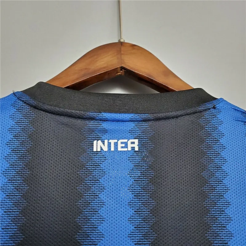 Inter Milan  2010/11 Retro Jersey Home