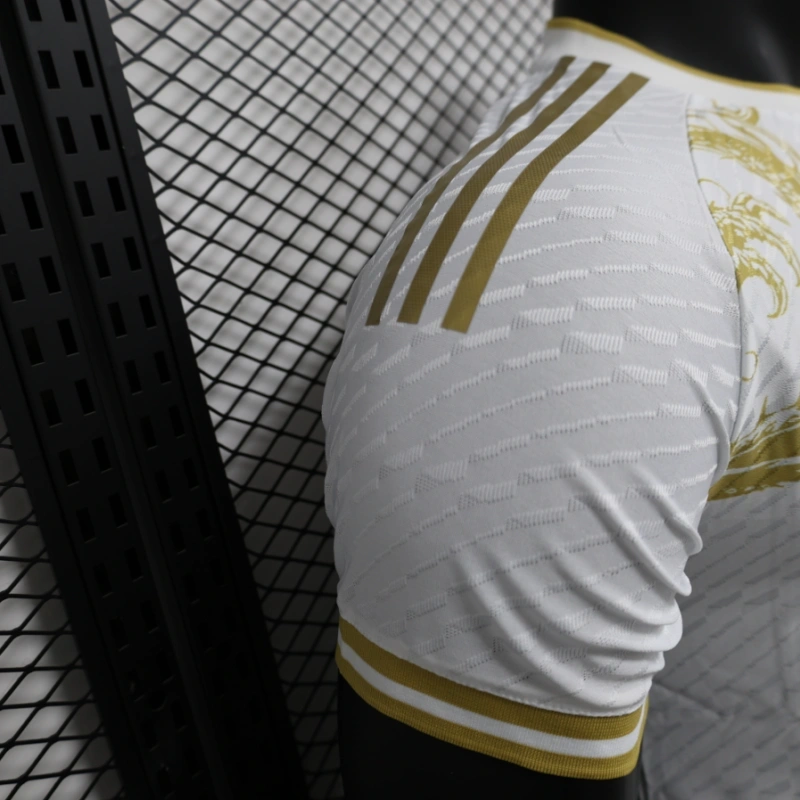 Real Madrid 2025-26  Special Edition White Player Version