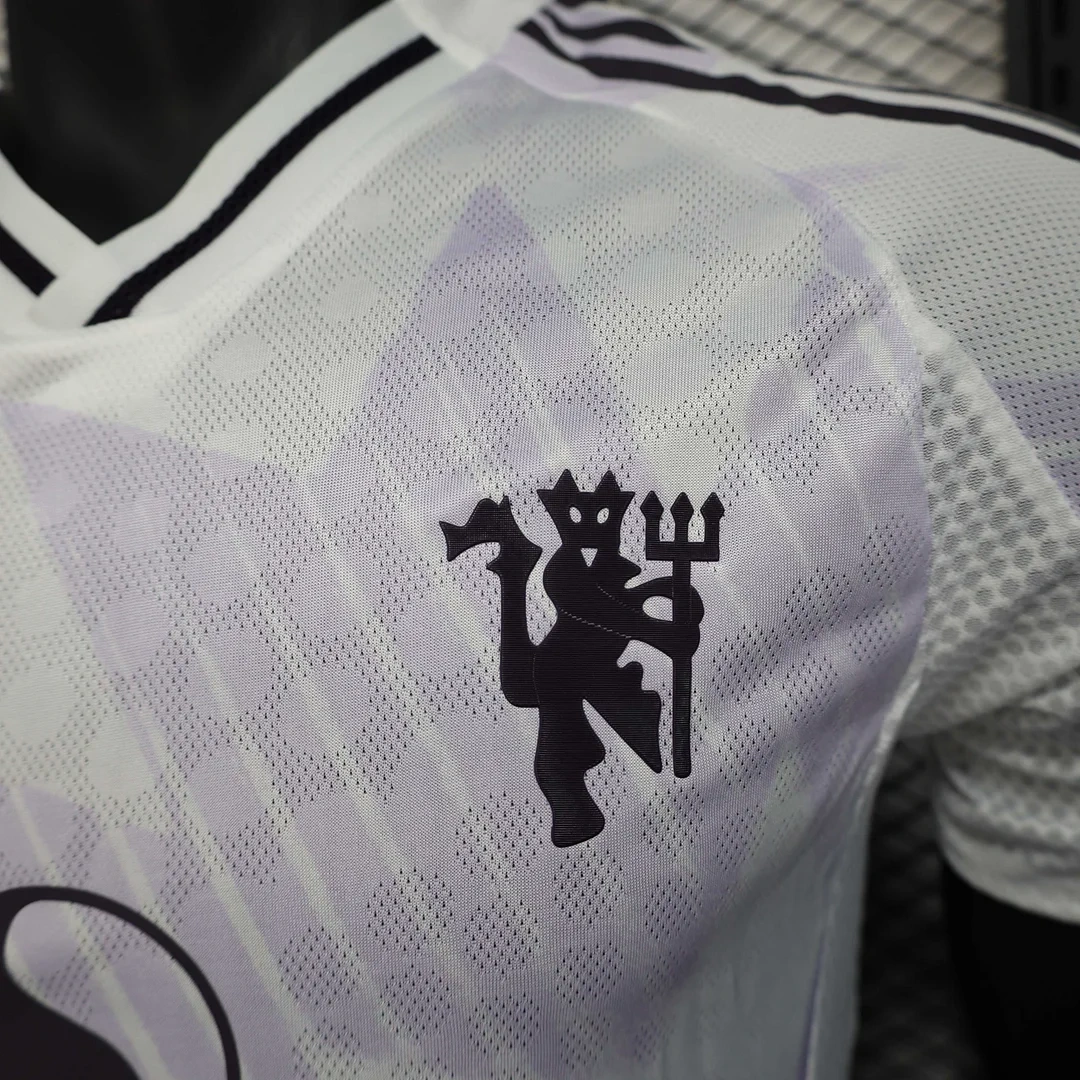 Manchester United Away Football Shirt 2025/2026 Player Version