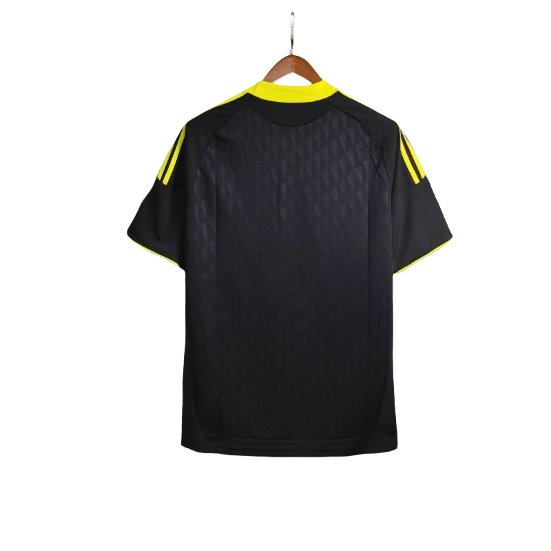 Retro Liverpool Third Away Football Shirt 2010/2011