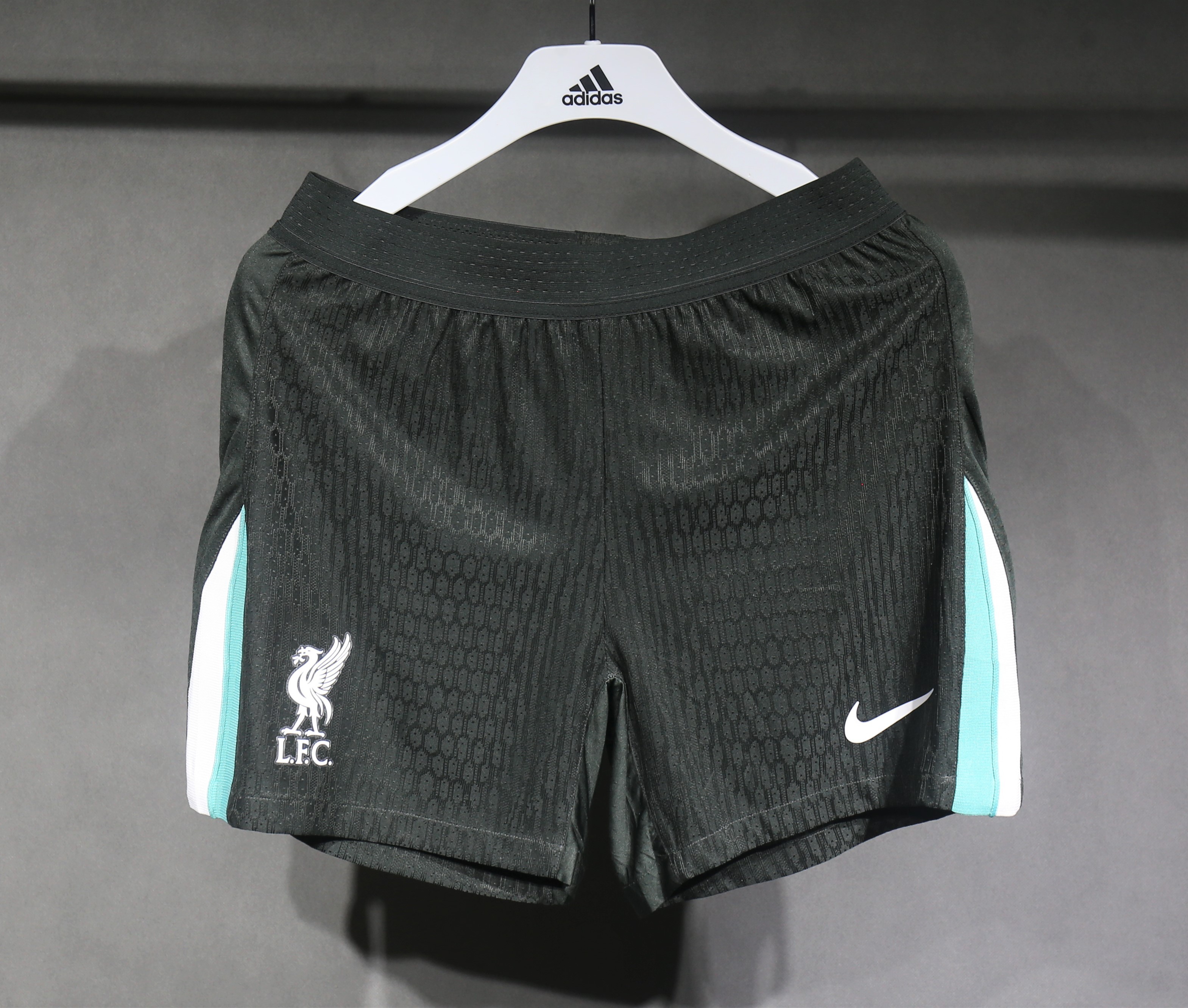 2024-25 Liverpool Away Soccer Shorts Fans+Player Version