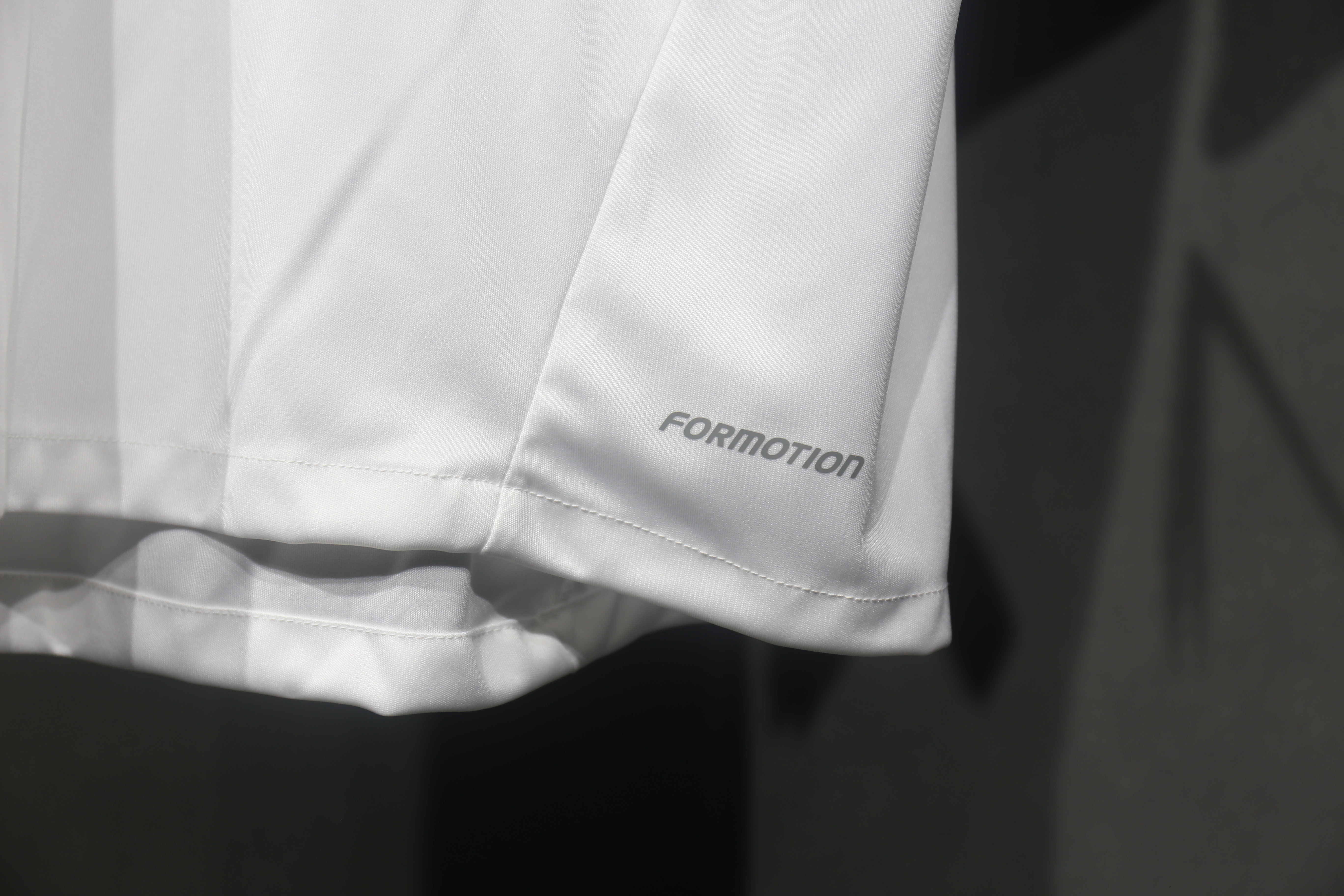 Real Madrid Retro Jersey Home Shirt 2011-12