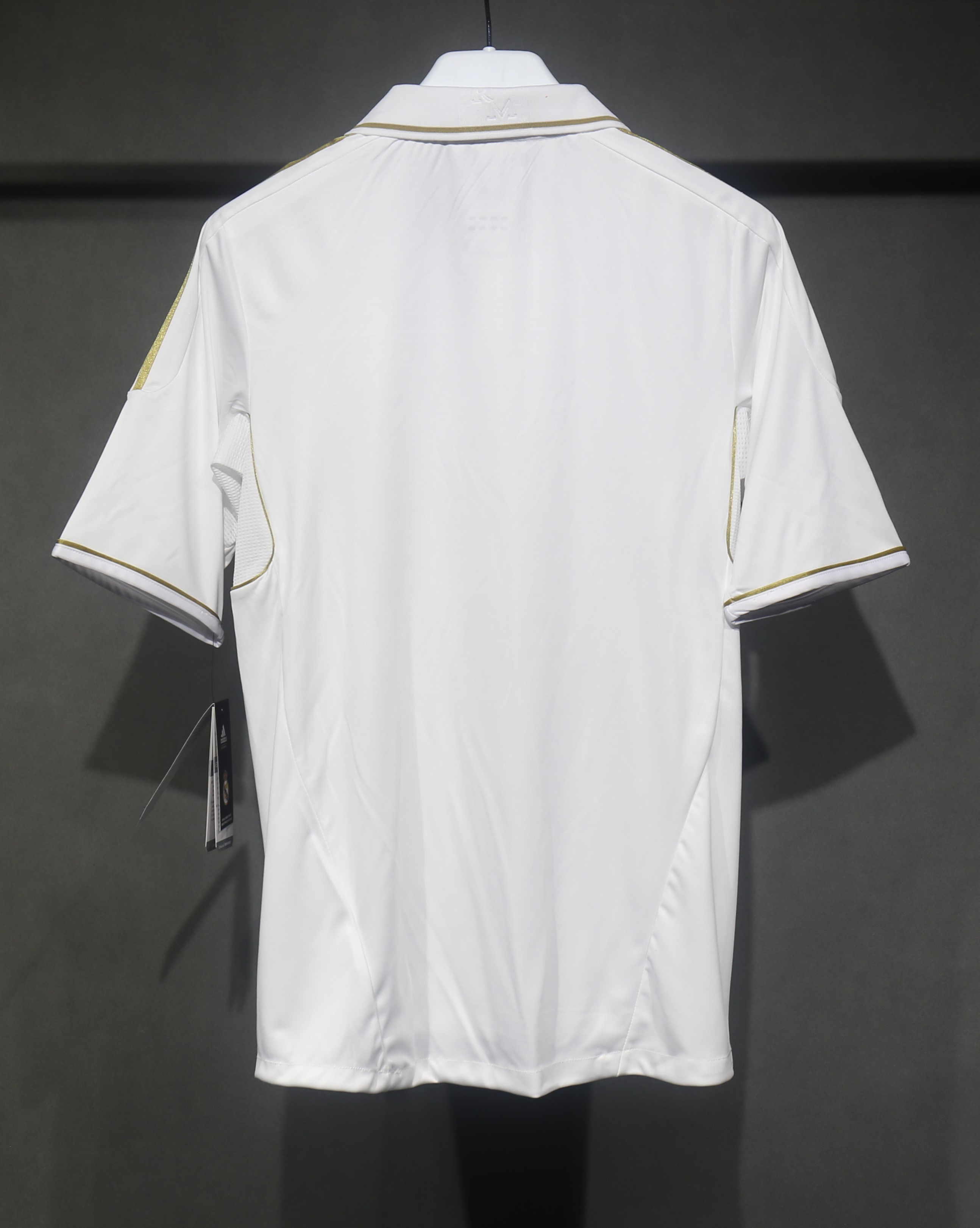 Real Madrid Retro Jersey Home Shirt 2011-12