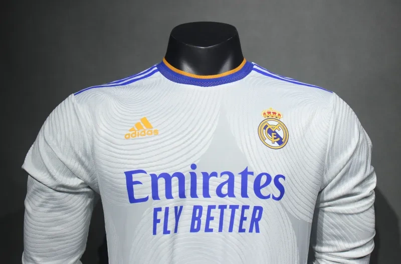 Real Madrid Home Soccer Jersey Retro Long Sleeve Shirt 21-22