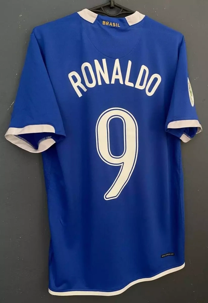 Retro Brazil National Team C.Ronaldo 9 （ CR7 ） Shirt 2006/2008 Non-Customize