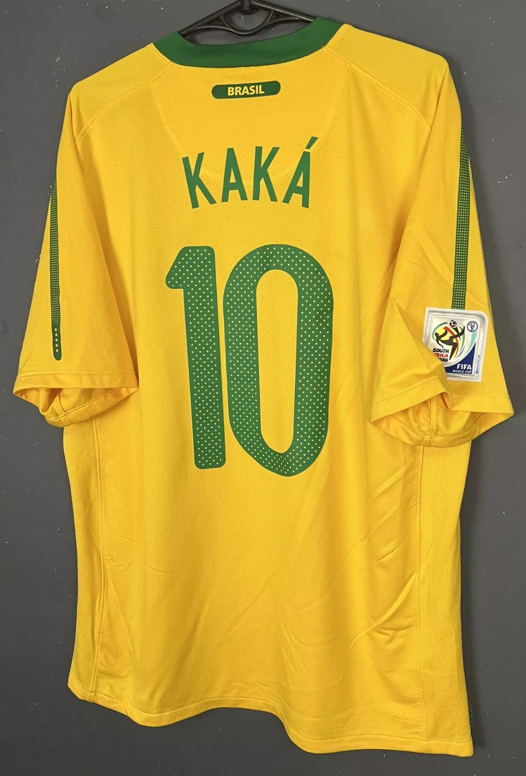 Retro Brazil National Team Kaka 10 Shirt 2010/2011 Non-Customize