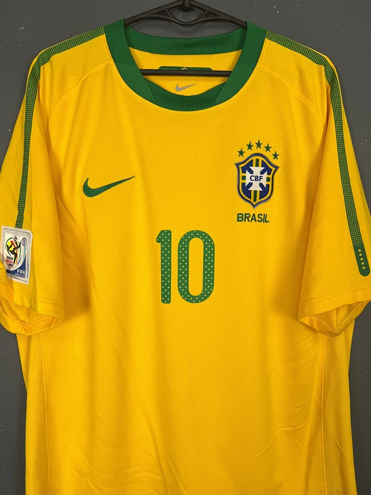 Retro Brazil National Team Kaka 10 Shirt 2010/2011 Non-Customize