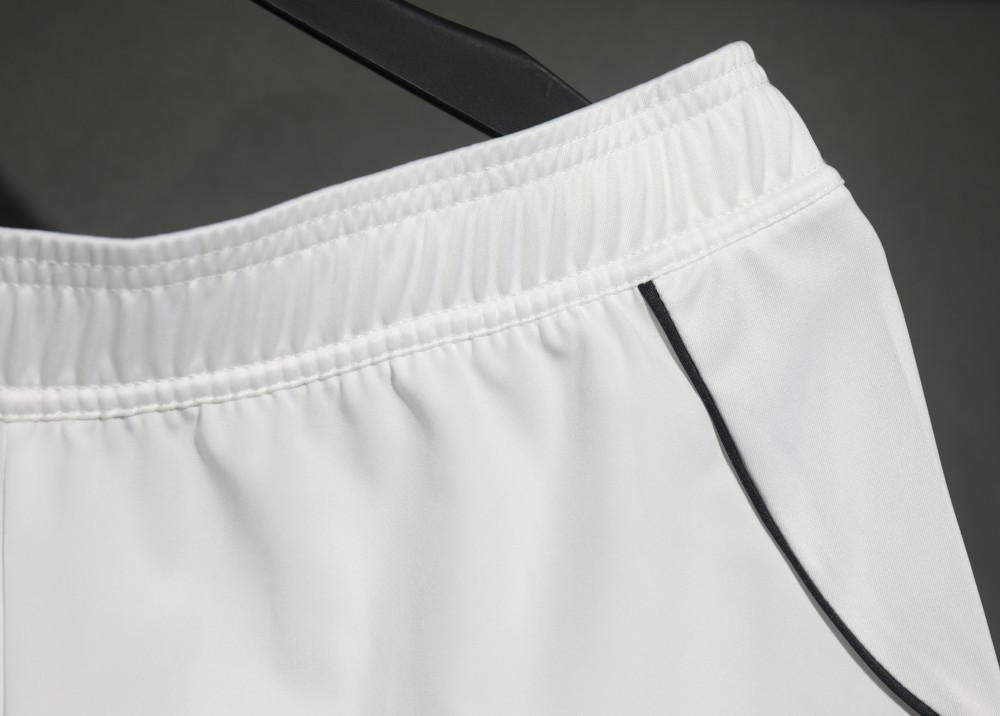 Manchester United Home Soccer Shorts Player Version 25-26