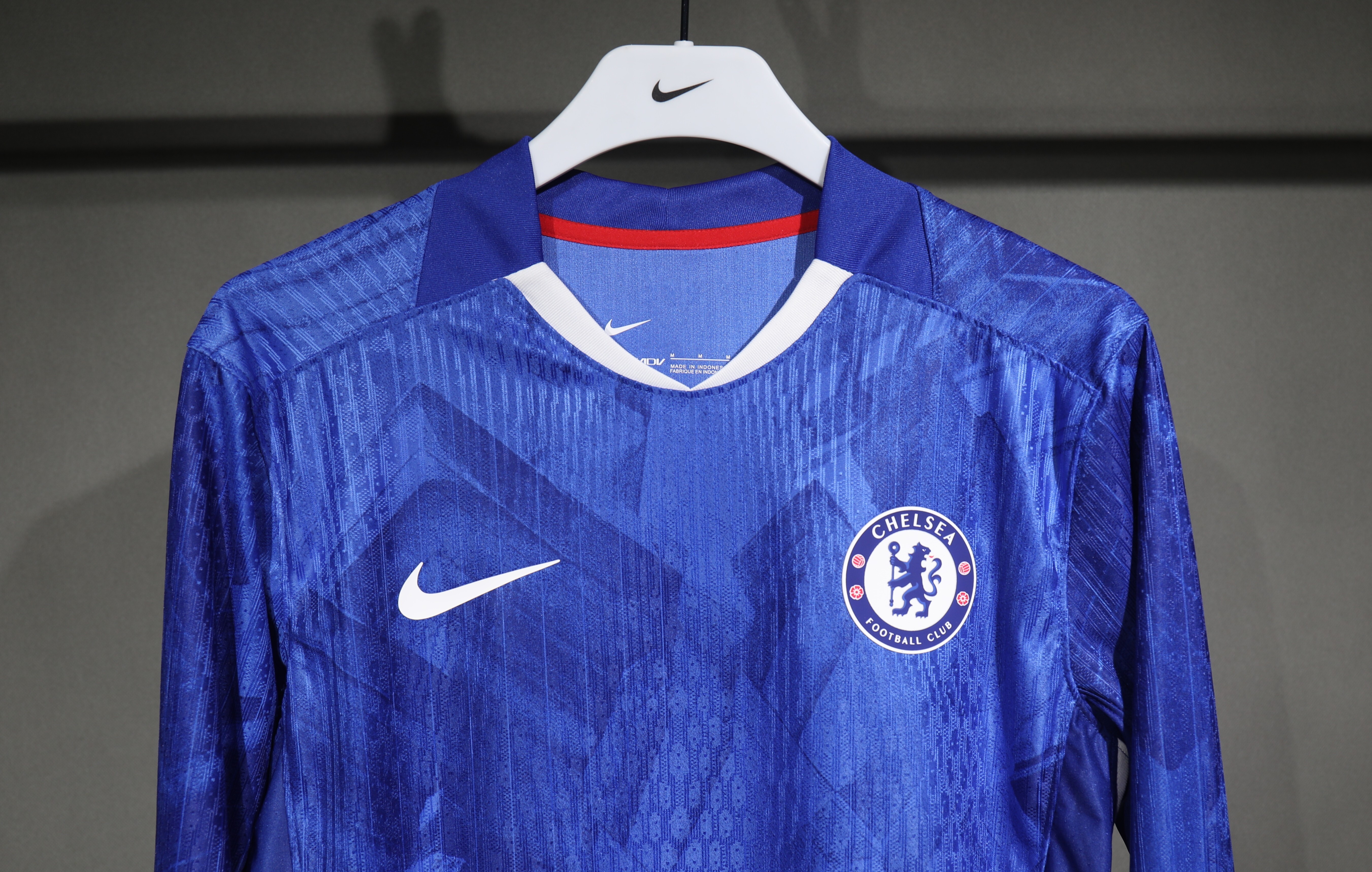 Chelsea Long Sleeve Jersey Home Football Shirt 2025-26