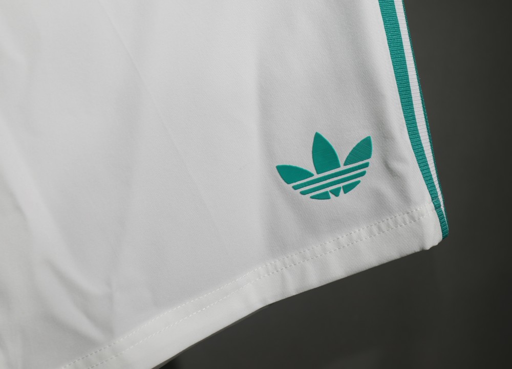 Liverpool Third Away Soccer Shorts Player+Fans Version 2025/26